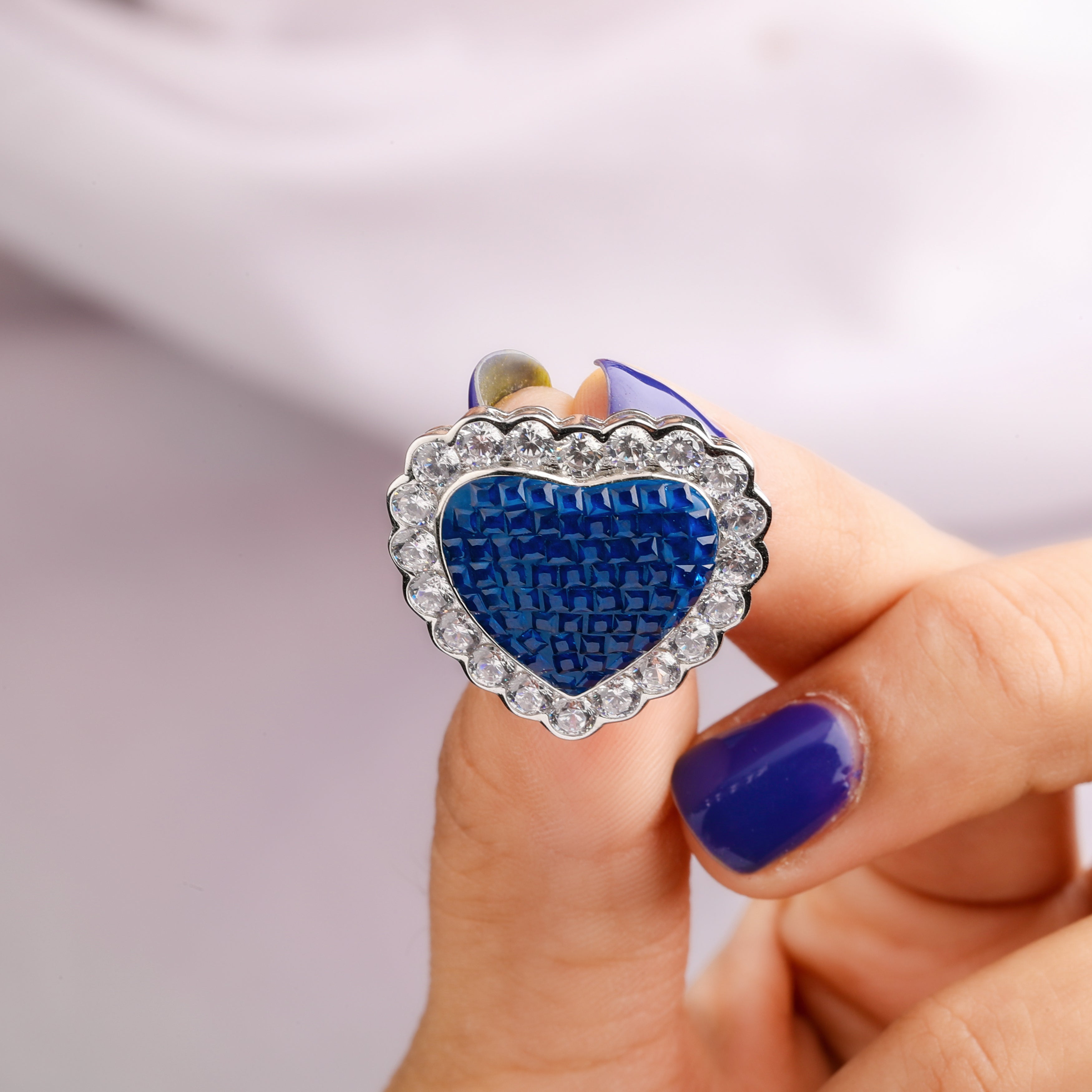Natural blue sapphire heart pendant necklace gold