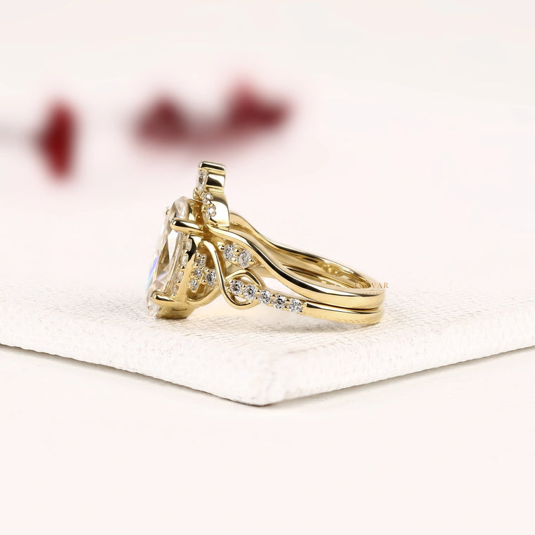 Marquise Cut Bridal Set Ring - view 2