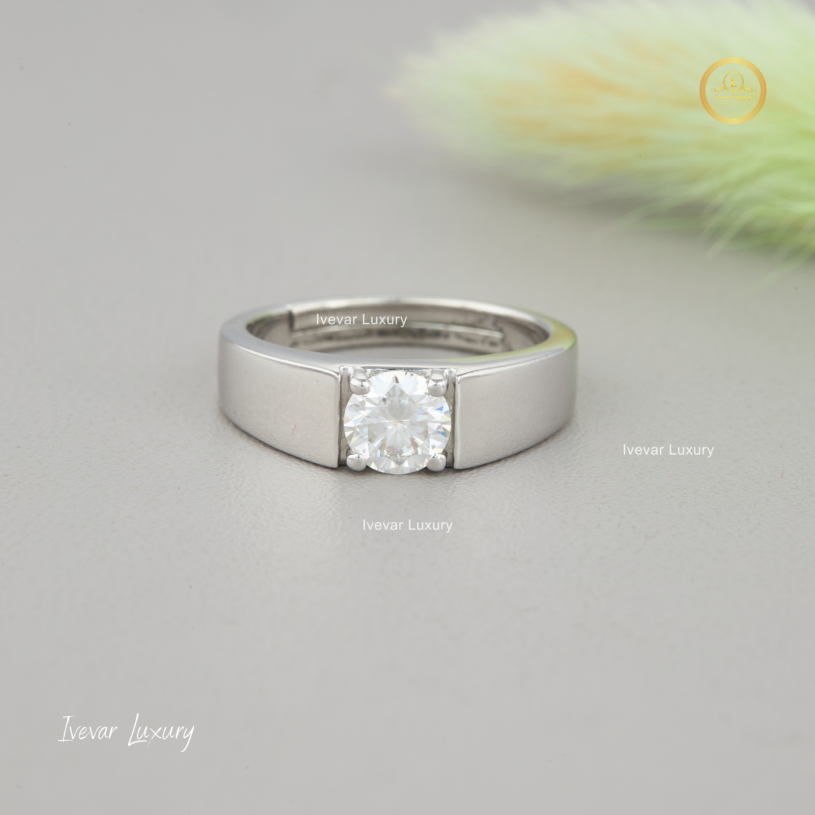 Ivevar 925 Silver Round Cut Moissanite Diamond Ring