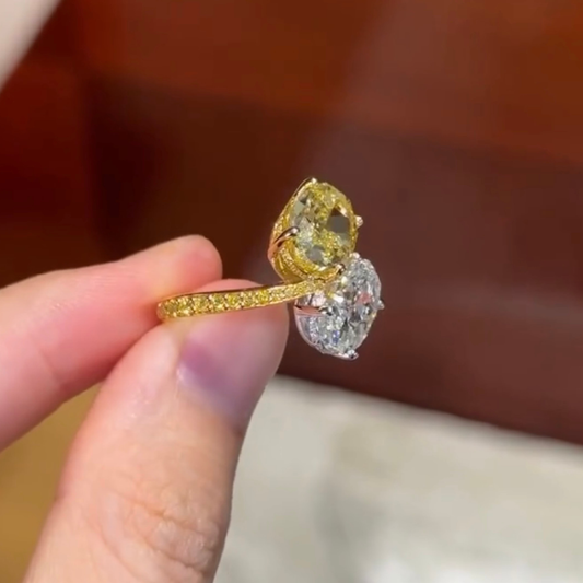 Oval Yellow and White Moissanite Toi et Moi Ring - view 4