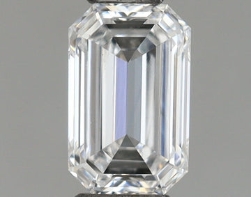Dazzling Of 0.40 CT Emerald Shape D Color VS1 Clarity Lab Grown Diamond For True Grace