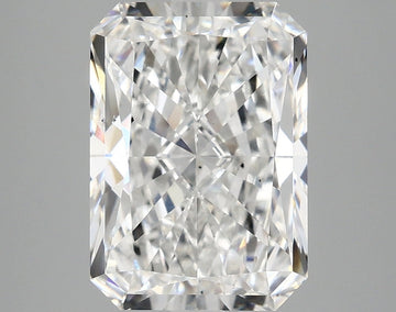 Fantastic 4.00 CT Radiant Shape E Color SI1 Clarity Lab grown Diamond For Soft Turns