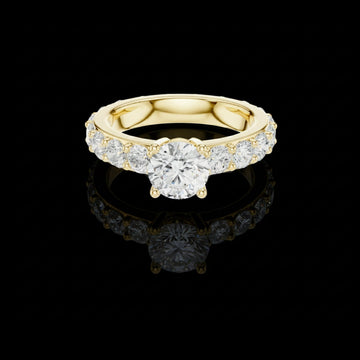 1.00 CT Desire Full Round Brilliant Cut Sparkle Solitaire Ring with Graduated Moissanite Diamond Band