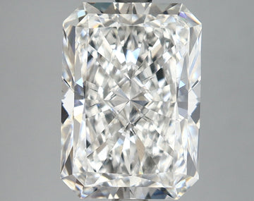 Stunning 4.09 CT Radiant Shape E Color SI1 Clarity Lab grown Diamond For Early Sky