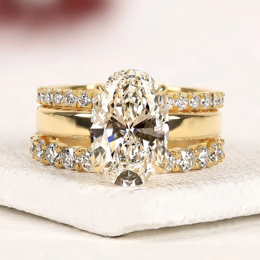 Oval Cut Lab Grown Diamond Bridal Ring Set with Pave Bands