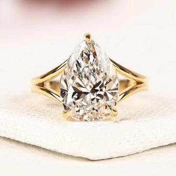 3.00 TCW Ivevar Luxury Pear-Cut Diamond Solitaire Ring in Yellow Gold