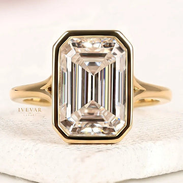 Bezel Setting Emerald Lab Grown Diamond Solitaire Engagement Ring