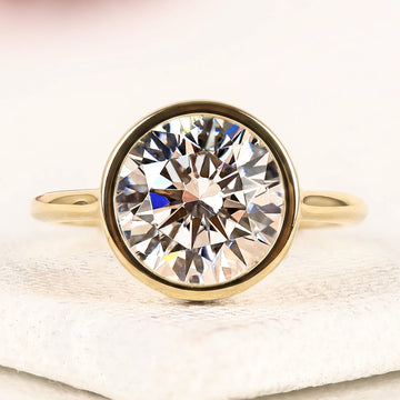 3.00 CT Ivevar Luxury Classic Bezel-Set Round Lab Grown Diamond Solitaire Ring in Yellow Gold