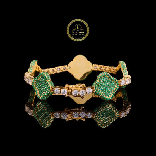 Four Leaf Clover Bracelet with Emerald Green Stones and Round Cut Moissanite Diamonds By Ivevar