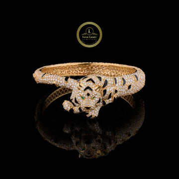 Exclusive Panther Head Bracelet with Brilliant Lab Grown Diamond By Ivevar
