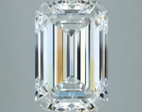 Minimalist 7.76 CT Emerald Shape D Color VS1 Clarity Lab Grown Diamond For Soft Glow