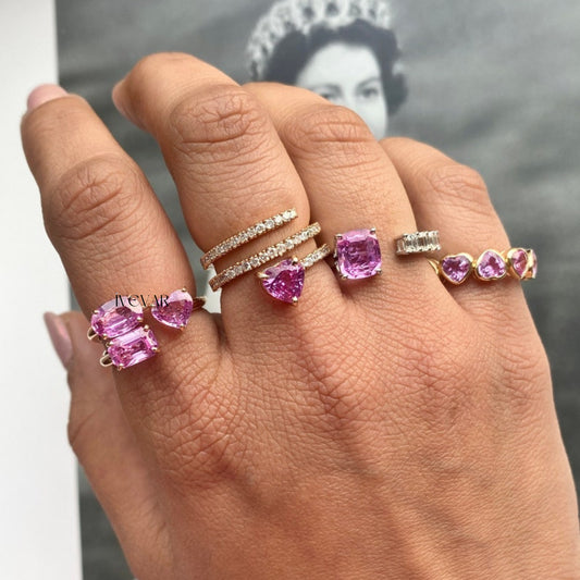 Ivevar Pink sapphire oval heart emerald cut ring gold | Natural three stone pink sapphire ring | Pink sapphire toe et moi ring | Real pink sapphire