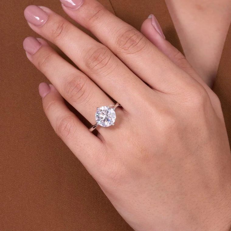 Round Brilliant Solitaire Moissanite Delicate Wear Ring - view 2