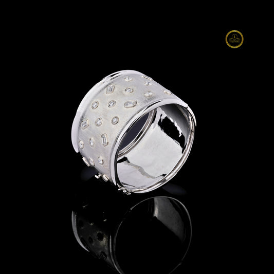 IVEVAR's Bold  Lab Grown Diamond Ring Luxury That Speaks Loud