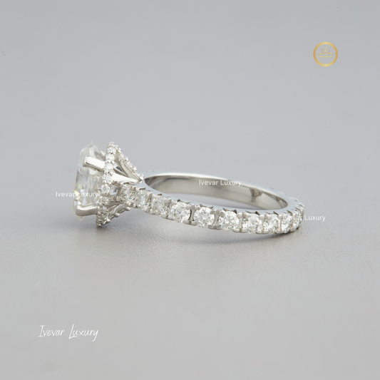 Luxury Custom Moissanite Diamond Engagement Ring by Ivevar