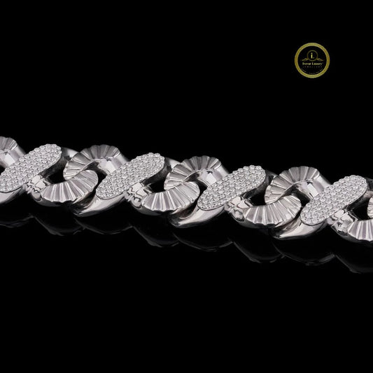 Alternating Pave Moissanite Cuban Link Bracelet - view 3
