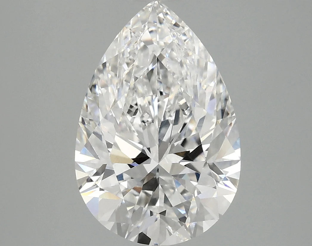 Classic 3.09 CT Pear Shape D Color VVS2 Clarity Moissanite Diamond For The Fold