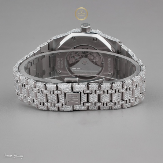 Exquisite lab Grown Diamond Watch Iced Out Elegance Ivevar