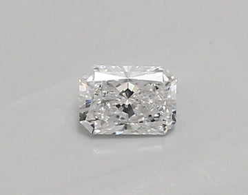 Unique 0.43 CT Radiant Shape D Color VS2 Clarity Lab Grown Diamond For Her Words