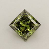 Luxurious 0.55 CT Princess Shape Fancy Vivid Green Color VS2 Clarity Lab Grown Diamond For Silent Flame