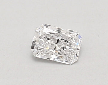 Luxury 0.47 CT Radiant Shape D Color VS2 Clarity Lab Grown Diamond For Pure Sound