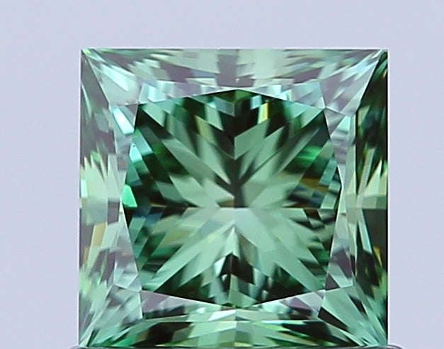 Classic 0.99 CT Princess Shape Fancy Vivid Green Color VVS2 Clarity Lab Grown Diamond For Same Sky