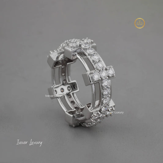 Luxury Custom Natural Diamond Ring by Ivevar