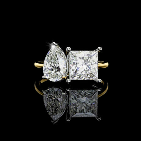 Moissanite Toi et Moi Ring