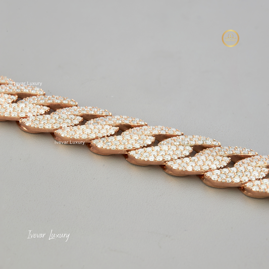 Luxury Moissanite Diamond Custom Cuban Link Chain by Ivevar