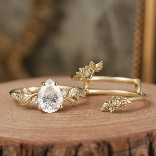 1.05 CT Meadow Grace Pear Cut Lab Diamond Ring Set with Hand-Sculpted Floral Leaves in Warm Gold