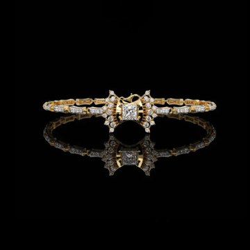 2.38 CT Luxurious Link Bracelet with Sparkling Princess Cut Center Moissanite Diamond By Ivevar