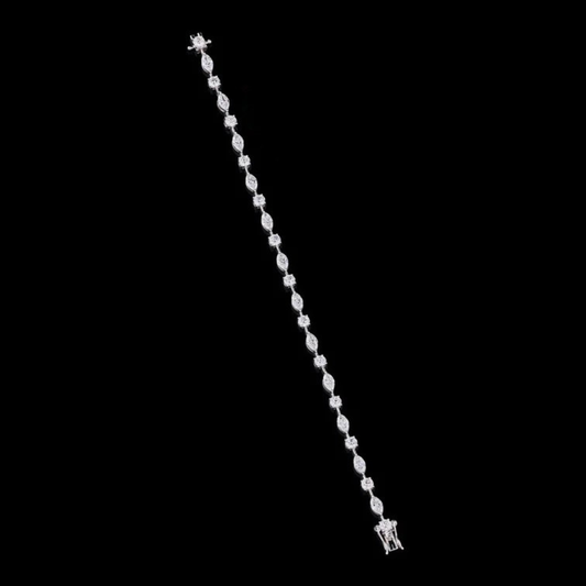3.3 TCW Luxurious White Gold Lab Diamond Tennis Bracelet Featuring a Seamless Line Of Round Cut