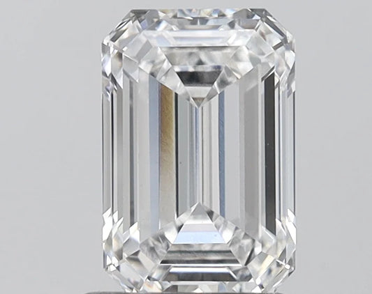 Elegant Of 1.59 CT Emerald Shape D Color VS1 Clarity Moissanite Diamond For One Wish