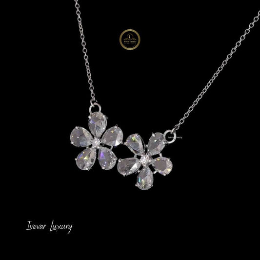 Signature Flower 14K Gold Rose Cut Diamond Necklace By Ivevar