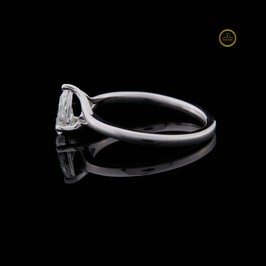 Pear Cut Moissanite Diamond Solitaire Ring With Unique Band