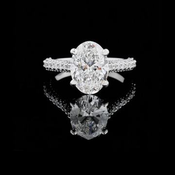 4.00 CT Gorgeous Oval Cut Lab Grown Diamond Solitaire Anniversary Ring for Cocktail Shine