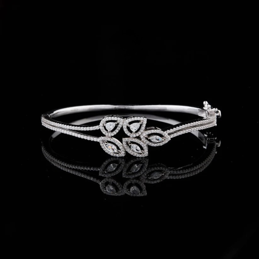 2.87 TCW Luxury Sparkling Floral Motif Lab Grown Bracelet with Pear and Marquise Stone Accents By Ivevar