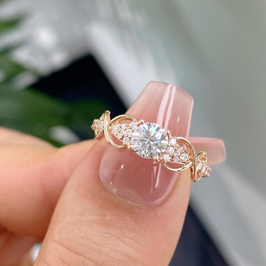 1.35 CT Stylish Moissanite Round Cut Delicate Loop Design Luxury Jewelry For Beautiful Girl