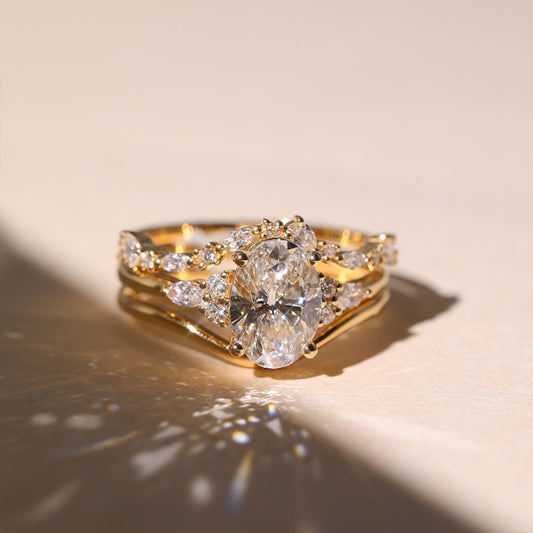 2.40 CT Graceful Oval Cut Moissanite Diamond Engagement Ring with Matching Curved Band