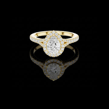2.5 CT Inspiring Lab Grown Pear Cut Diamond Ring For Soft Day