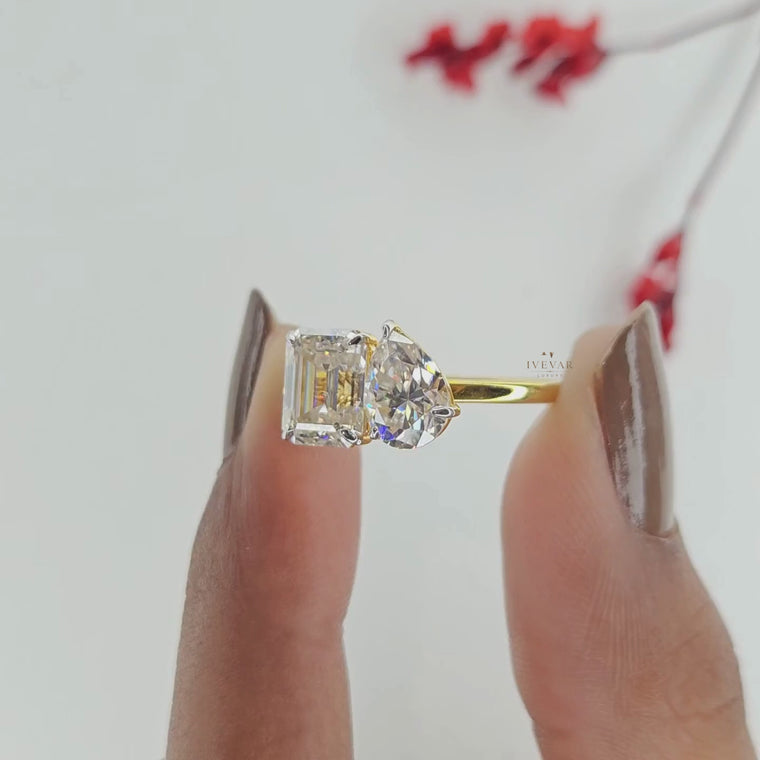 Emerald Cut and Pear Cut Toi et Moi Ring video