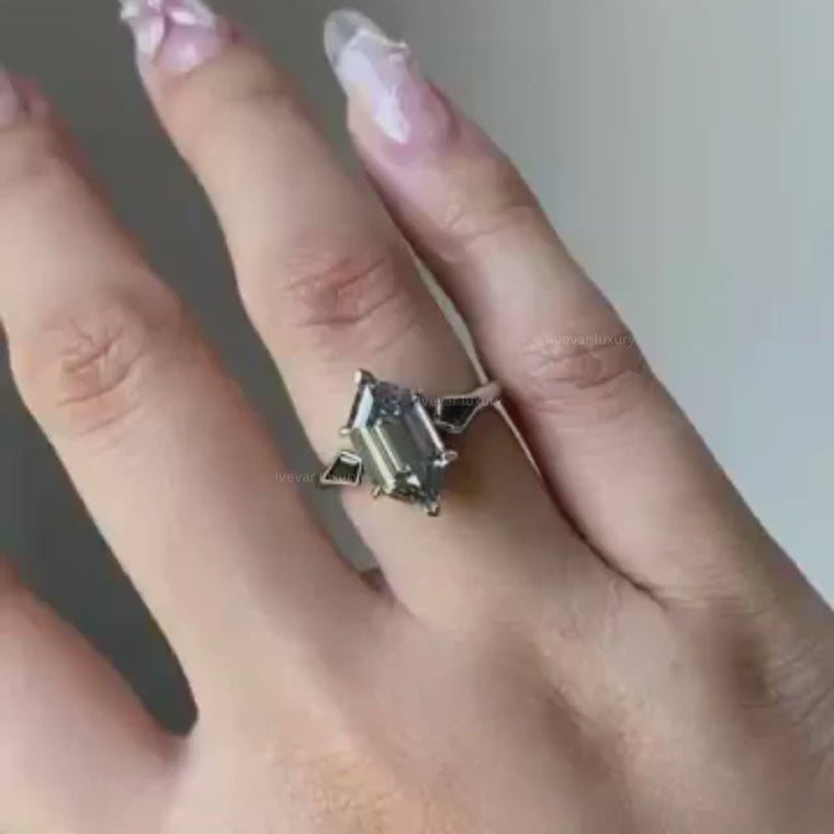 Antique Cut Geometric Ring With Kite Side Stones video