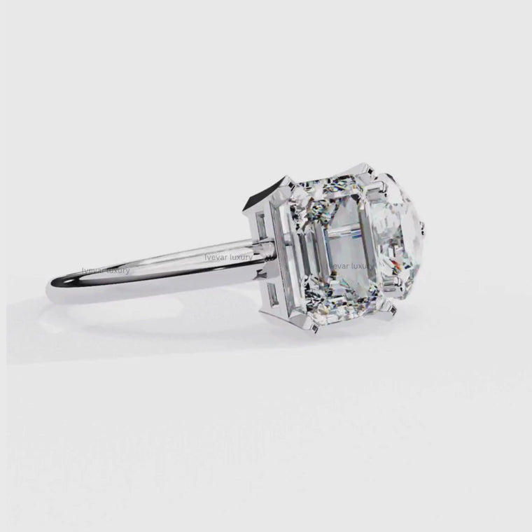 Emerald and Round Toi et Moi Promise Ring video