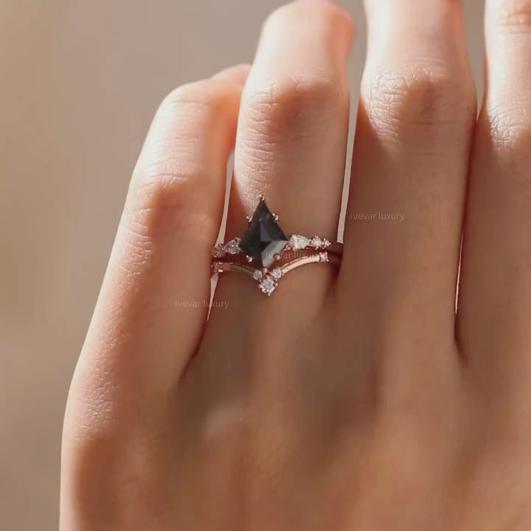 Fancy Black Kite Wedding Bridal Ring Set video