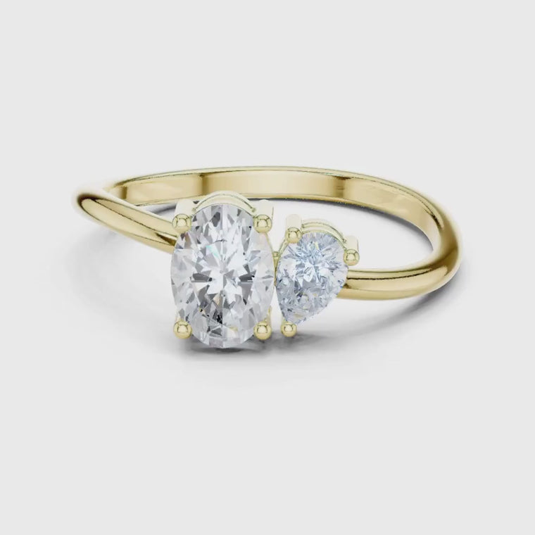 Oval and Pear Toi et Moi Engagement Ring video