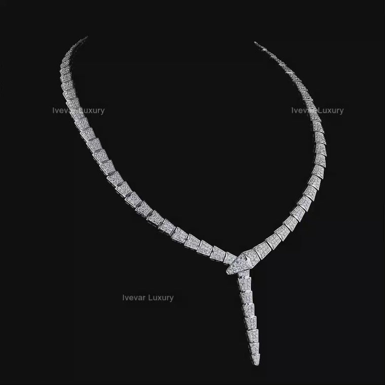 Moissanite Flowing Snake Circle Necklace for Women video