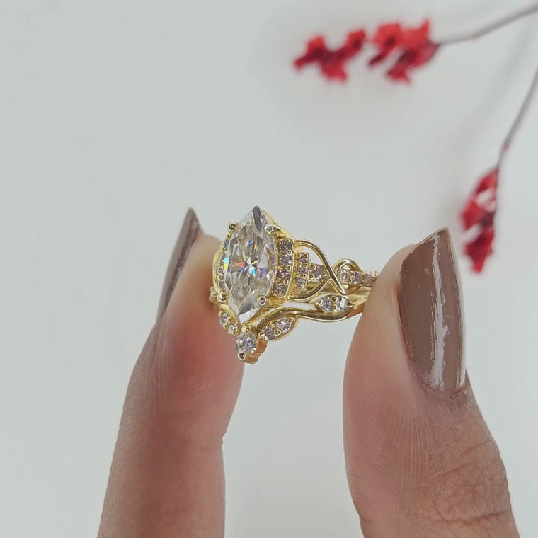 Marquise Cut Bridal Set Ring video