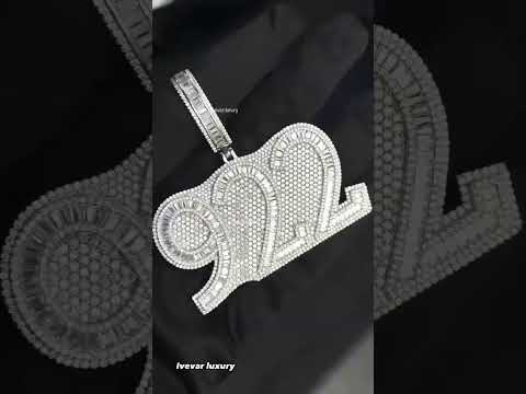 VVS Moissanite Hexagon - Modern Diamond Jewelry by Ivevar