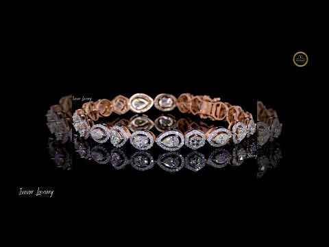 Elegant 14K Gold Custom Rose Cut Diamond Link Bracelet with Halo Detailing By Ivevar