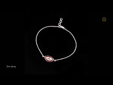 1.75 TCW Elegant Silver Lab Grown Bracelet Showcasing a Distinctive Red Trimmed Antique Stone Minimalist Accessory